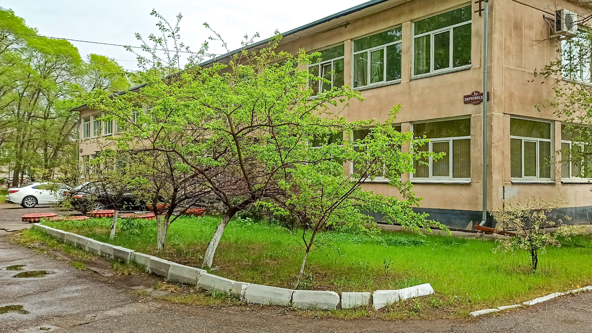 Здание учебного центра - Безопасность в г. Абакан.